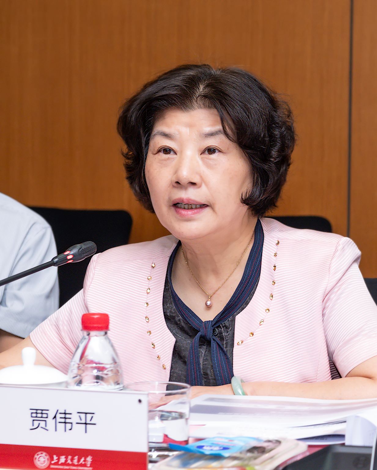 图片8:贾伟平发言.jpg 图片8:贾伟平发言.jpg