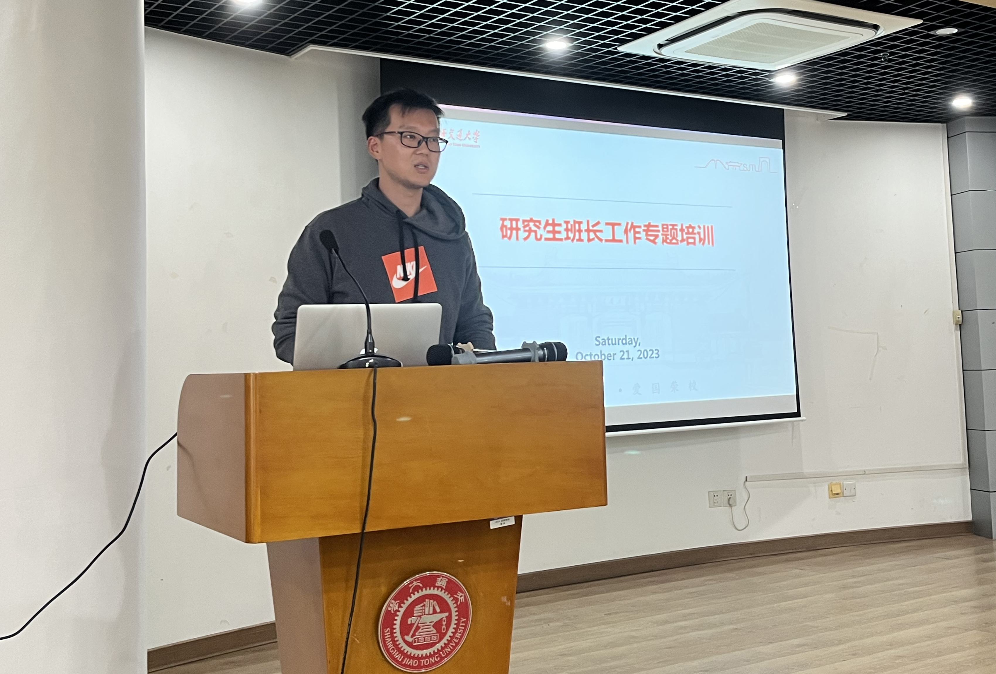 图1.jpg 图1.jpg