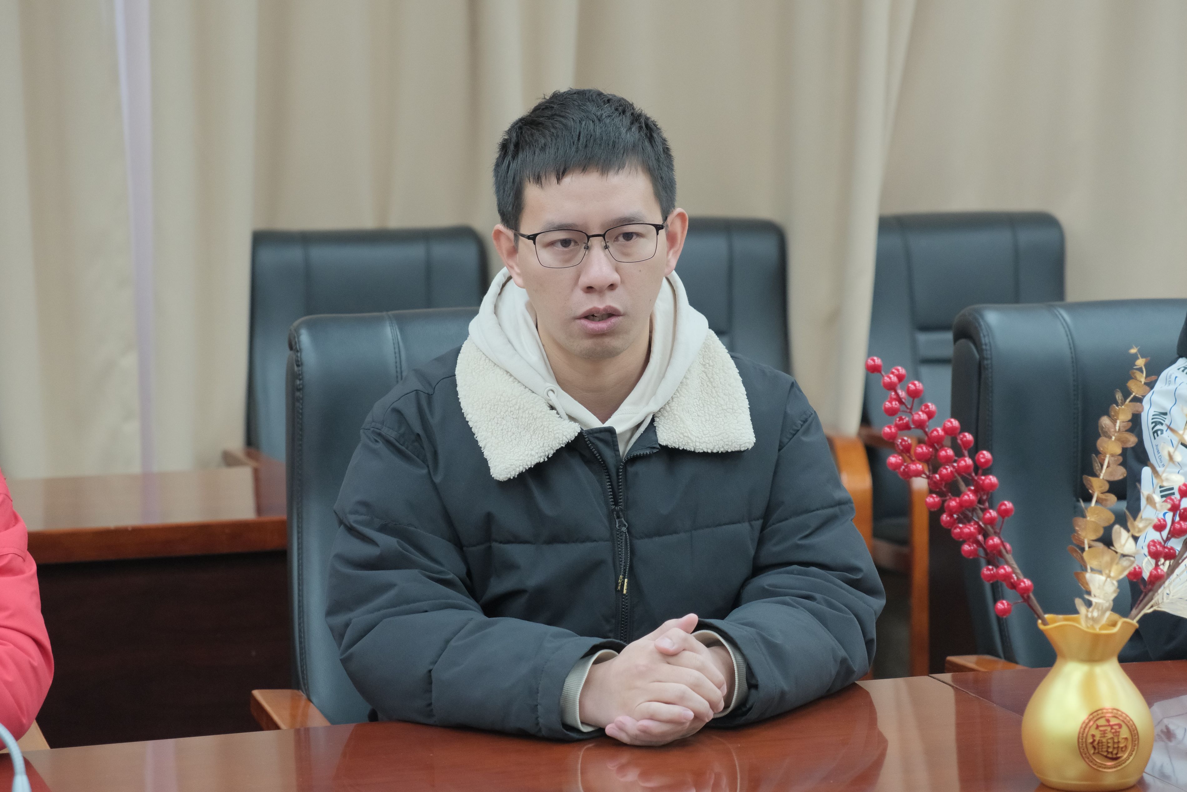图4.jpg 图4.jpg